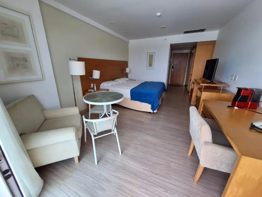 Apartamento com 1 quarto à venda e para alugar, 32m2 em Cavaleiros, Macae - RJ - imagem 2 Foto 2 de Apartamento com 1 quarto à venda e para alugar, 32m2 em Cavaleiros, Macae - RJ