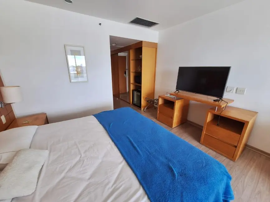 Apartamento com 1 quarto à venda e para alugar, 32m2 em Cavaleiros, Macae - RJ - imagem 4 Foto 4 de Apartamento com 1 quarto à venda e para alugar, 32m2 em Cavaleiros, Macae - RJ