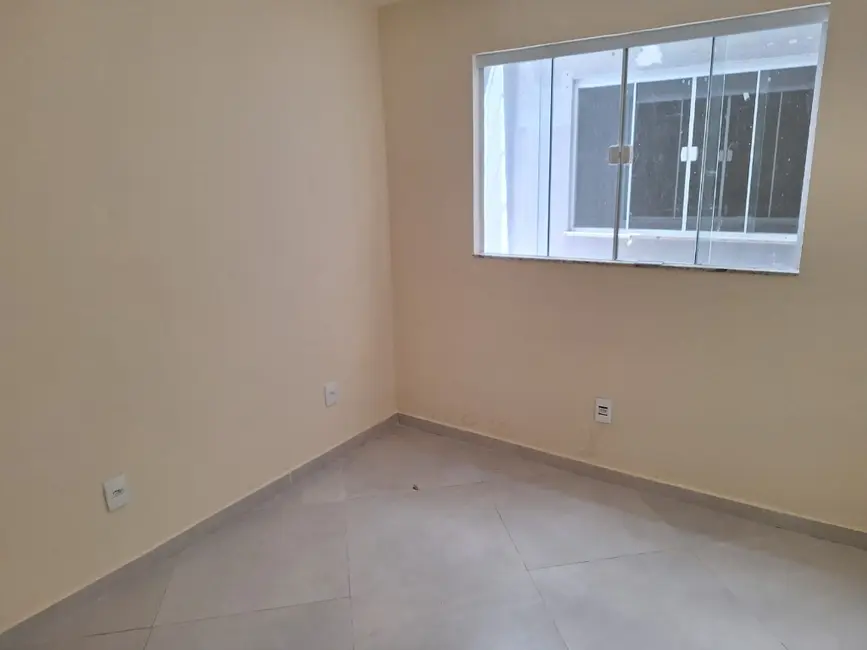 Loja à venda, 150m2 em Centro, Macae - RJ - imagem 5 Foto 5 de Loja à venda, 150m2 em Centro, Macae - RJ