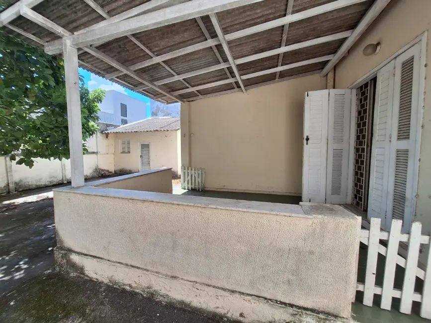 Casa com 3 quartos à venda, 360m2 em Centro, Macae - RJ - imagem 4 Foto 4 de Casa com 3 quartos à venda, 360m2 em Centro, Macae - RJ