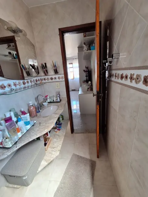 Apartamento com 3 quartos à venda, 139m2 em Cajueiros, Macae - RJ - imagem 6 Foto 6 de Apartamento com 3 quartos à venda, 139m2 em Cajueiros, Macae - RJ