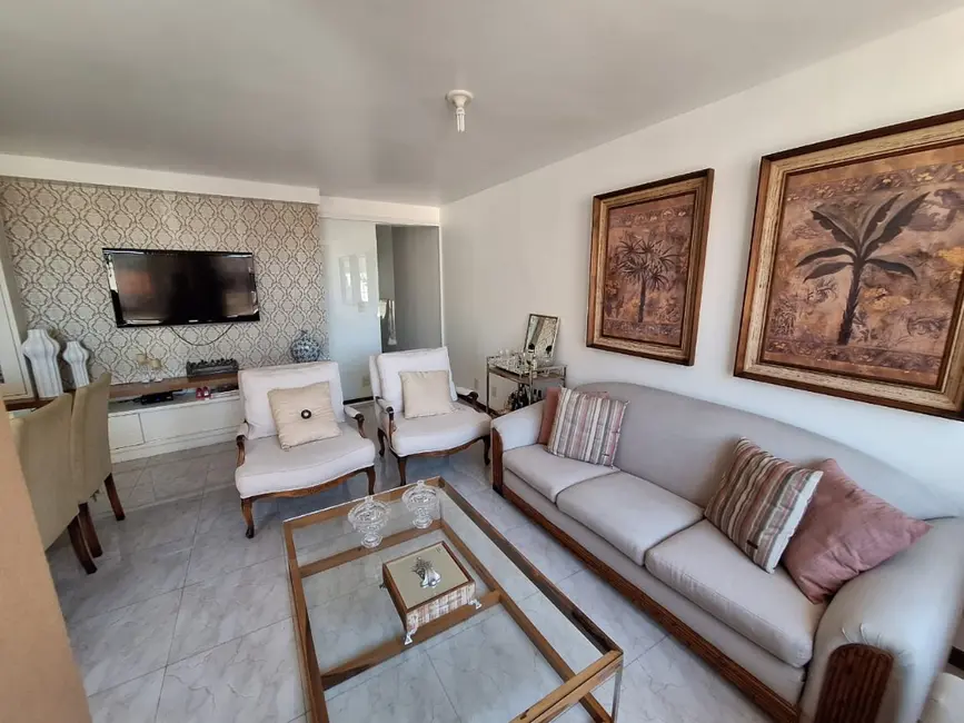 Foto 1 de Apartamento com 3 quartos à venda, 139m2 em Cajueiros, Macae - RJ