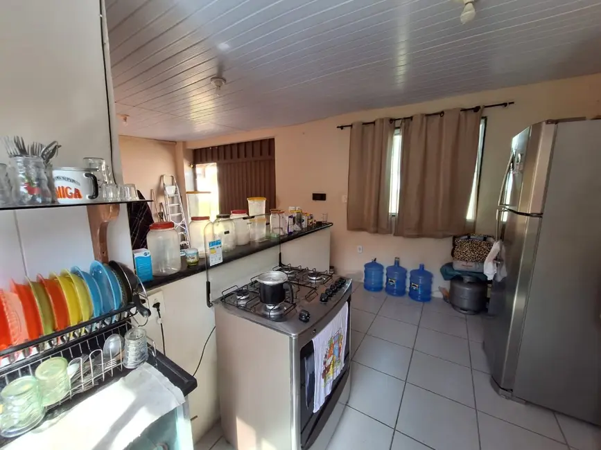 Casa com 2 quartos à venda, 70m2 em Macae - RJ - imagem 4 Foto 4 de Casa com 2 quartos à venda, 70m2 em Macae - RJ