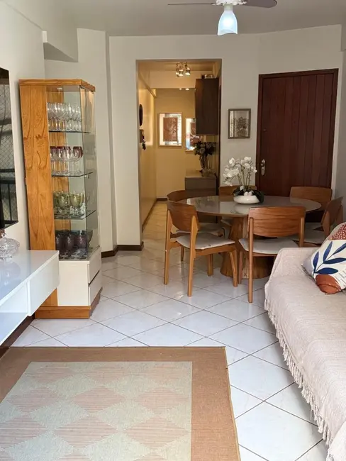 Apartamento com 3 quartos para alugar, 140m2 em Cavaleiros, Macae - RJ - imagem 2 Foto 2 de Apartamento com 3 quartos para alugar, 140m2 em Cavaleiros, Macae - RJ