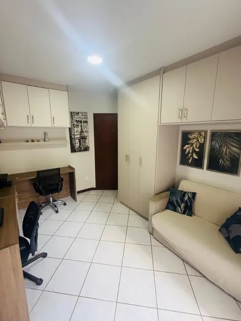 Apartamento com 3 quartos para alugar, 140m2 em Cavaleiros, Macae - RJ - imagem 4 Foto 4 de Apartamento com 3 quartos para alugar, 140m2 em Cavaleiros, Macae - RJ