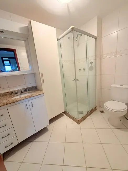 Apartamento com 3 quartos para alugar, 120m2 em Glória, Macae - RJ - imagem 9 Foto 9 de Apartamento com 3 quartos para alugar, 120m2 em Glória, Macae - RJ