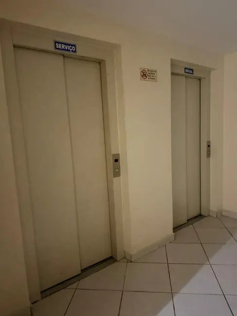 Apartamento com 3 quartos para alugar, 120m2 em Glória, Macae - RJ - imagem 2 Foto 2 de Apartamento com 3 quartos para alugar, 120m2 em Glória, Macae - RJ