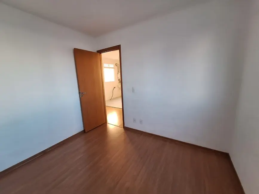 Apartamento com 2 quartos para alugar, 50m2 em Atlântica, Rio Das Ostras - RJ - imagem 8 Foto 8 de Apartamento com 2 quartos para alugar, 50m2 em Atlântica, Rio Das Ostras - RJ