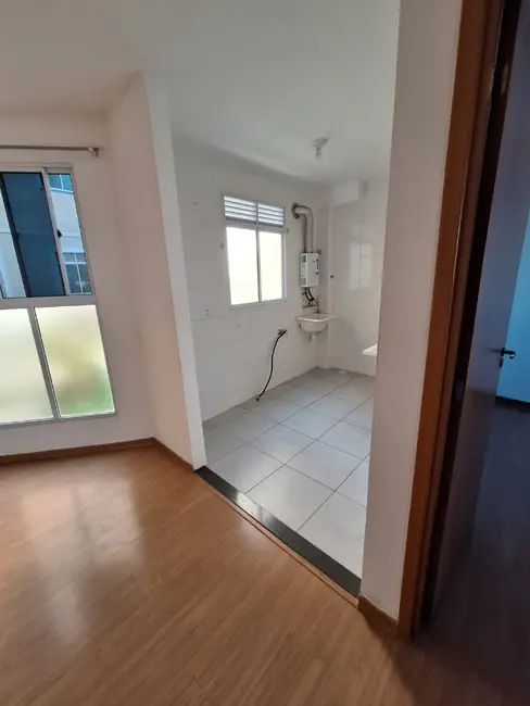 Apartamento com 2 quartos para alugar, 50m2 em Atlântica, Rio Das Ostras - RJ - imagem 9 Foto 9 de Apartamento com 2 quartos para alugar, 50m2 em Atlântica, Rio Das Ostras - RJ
