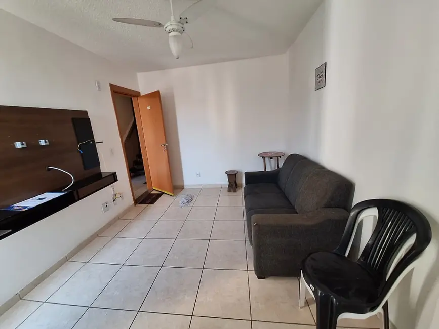 Apartamento com 2 quartos para alugar, 50m2 em Atlântica, Rio Das Ostras - RJ - imagem 2 Foto 2 de Apartamento com 2 quartos para alugar, 50m2 em Atlântica, Rio Das Ostras - RJ