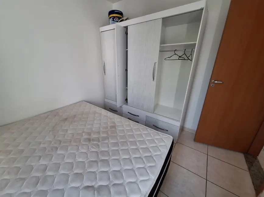 Apartamento com 2 quartos para alugar, 50m2 em Atlântica, Rio Das Ostras - RJ - imagem 5 Foto 5 de Apartamento com 2 quartos para alugar, 50m2 em Atlântica, Rio Das Ostras - RJ