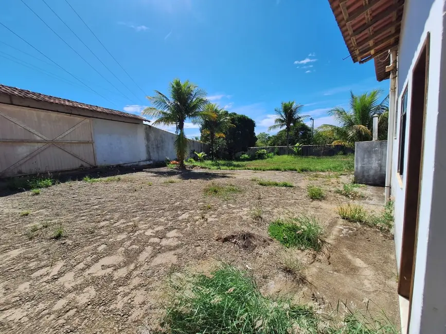 Foto 1 de Terreno / Lote à venda, 6021m2 em Macae - RJ
