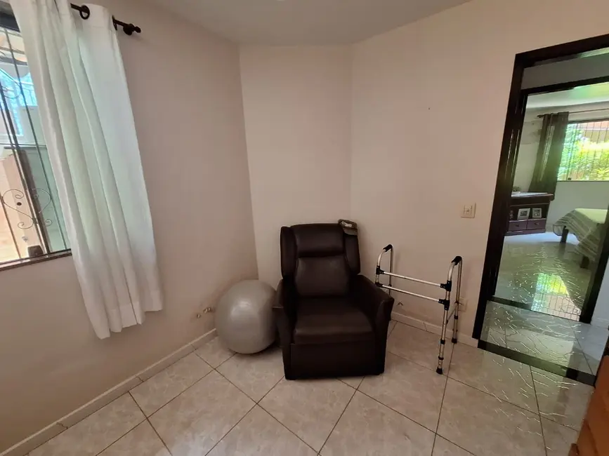 Foto 9 de Casa com 3 quartos à venda, 90m2 em Miramar, Macae - RJ