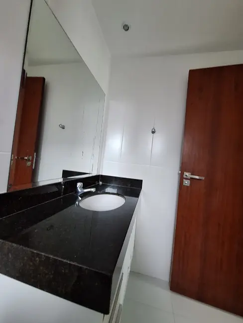 Foto 8 de Apartamento com 4 quartos para alugar, 155m2 em Praia Campista, Macae - RJ