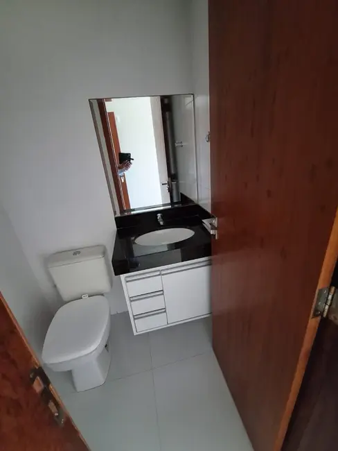Foto 6 de Apartamento com 4 quartos para alugar, 155m2 em Praia Campista, Macae - RJ