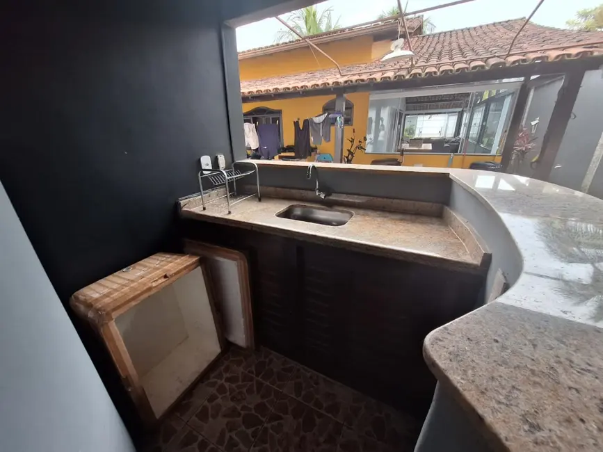 Foto 6 de Casa com 3 quartos à venda, 280m2 em Jardim Mariléa, Rio Das Ostras - RJ