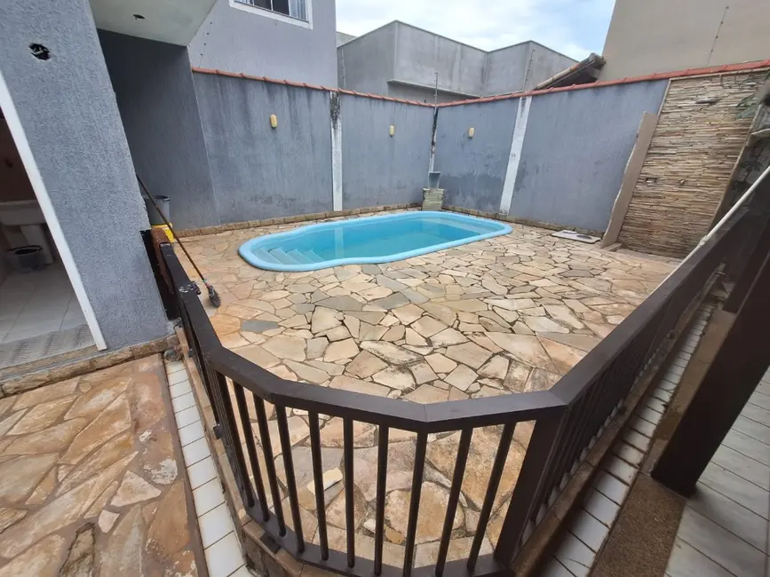 Foto 8 de Casa com 3 quartos à venda, 280m2 em Jardim Mariléa, Rio Das Ostras - RJ