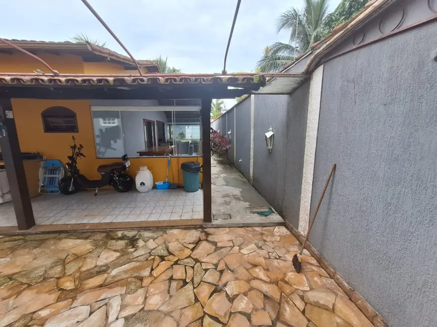 Foto 7 de Casa com 3 quartos à venda, 280m2 em Jardim Mariléa, Rio Das Ostras - RJ