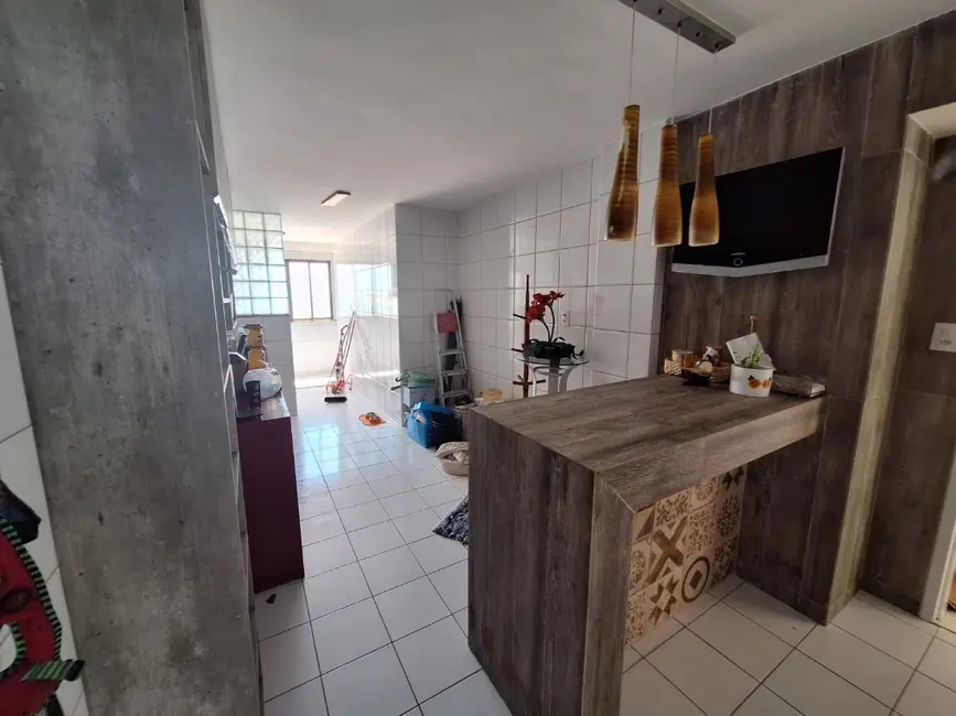 Foto 5 de Apartamento com 3 quartos para alugar, 90m2 em Cavaleiros, Macae - RJ