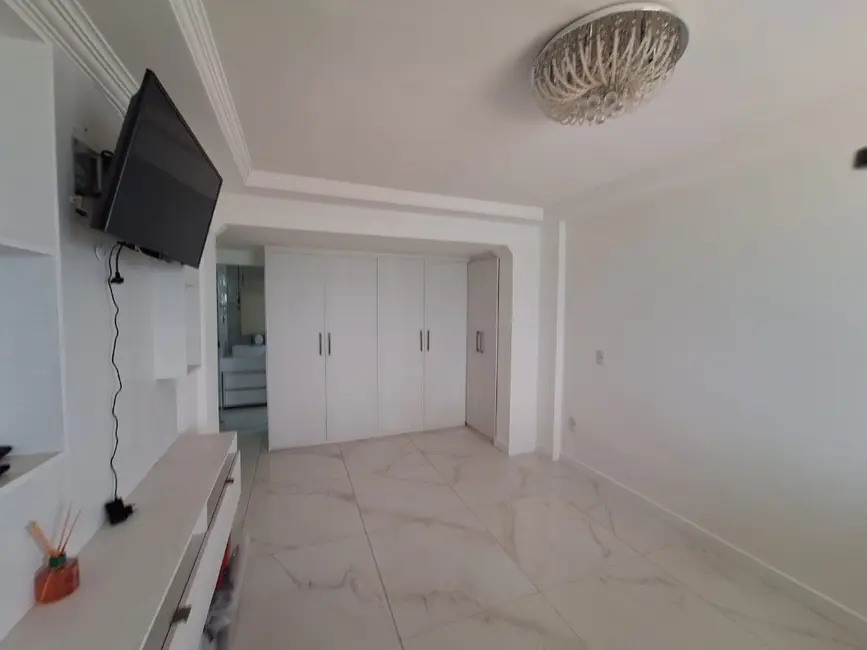 Foto 9 de Apartamento com 3 quartos para alugar, 90m2 em Cavaleiros, Macae - RJ