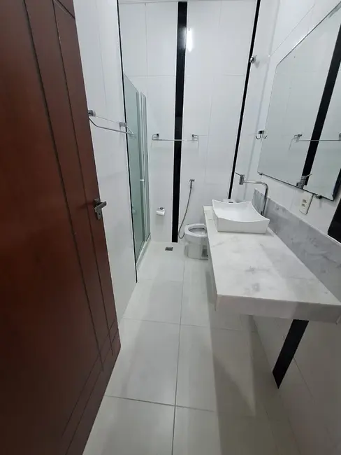 Foto 7 de Apartamento com 3 quartos para alugar, 109m2 em Cancela Preta, Macae - RJ