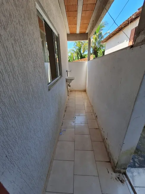 Foto 1 de Casa com 2 quartos para alugar, 50m2 em Mar do Norte, Rio Das Ostras - RJ