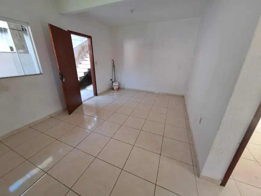 Foto 9 de Casa com 2 quartos para alugar, 50m2 em Mar do Norte, Rio Das Ostras - RJ