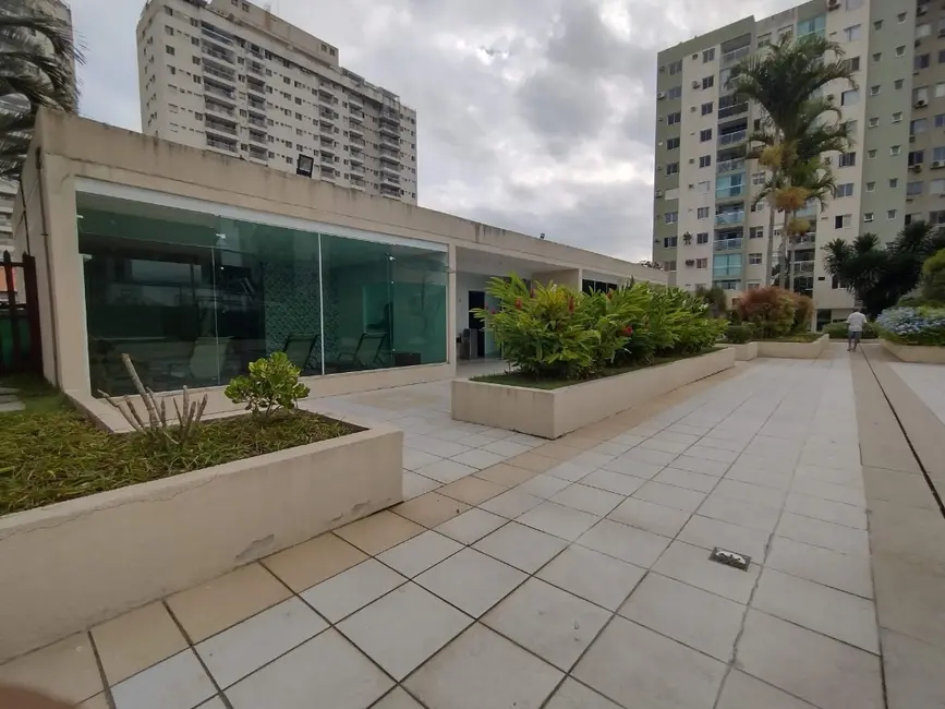 Apartamento com 2 quartos para alugar, 45m2 em Glória, Macae - RJ - imagem 3 Foto 3 de Apartamento com 2 quartos para alugar, 45m2 em Glória, Macae - RJ