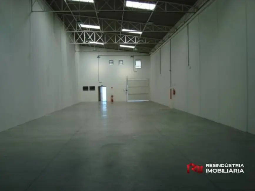 Armazém / Galpão para alugar, 690m2 em Chácaras Marco, Barueri - SP - imagem 8 Foto 8 de Armazém / Galpão para alugar, 690m2 em Chácaras Marco, Barueri - SP