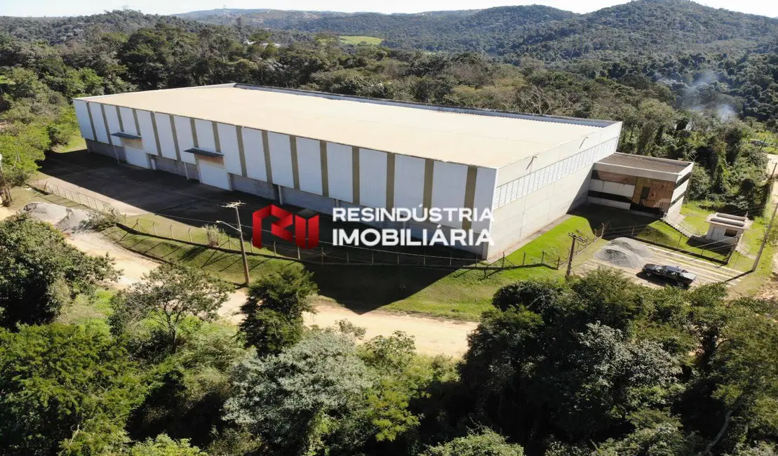 Foto 3 de Armazém / Galpão à venda e para alugar, 2400m2 em Aracariguama - SP