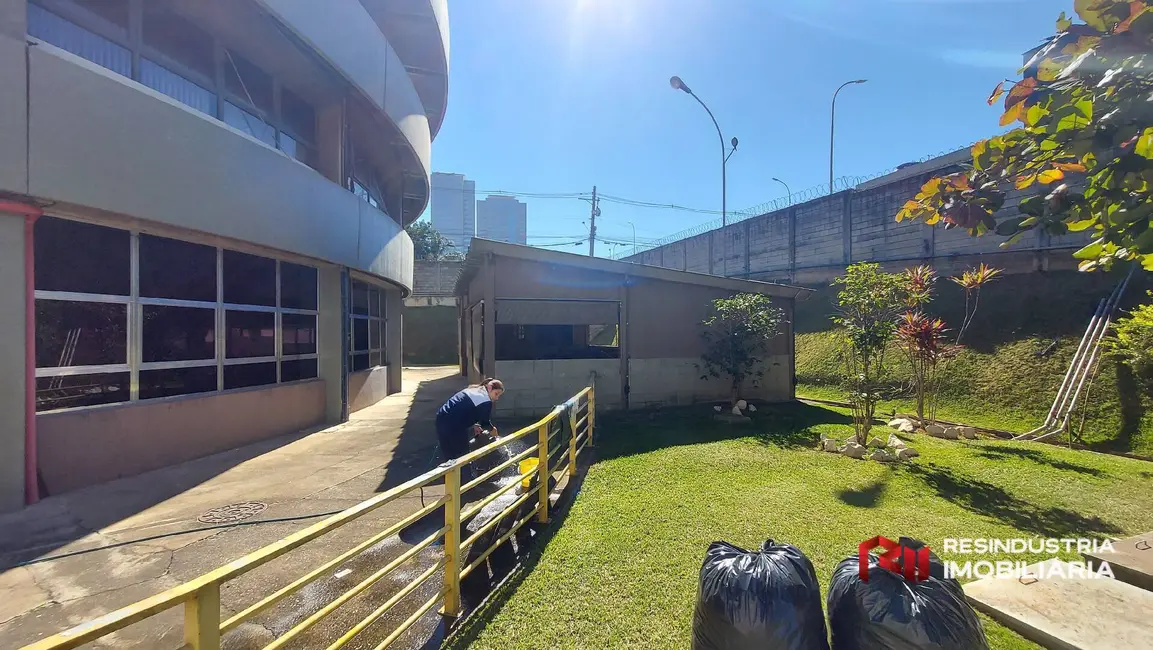 Foto 2 de Armazém / Galpão para alugar, 9621m2 em Alphaville Empresarial, Barueri - SP