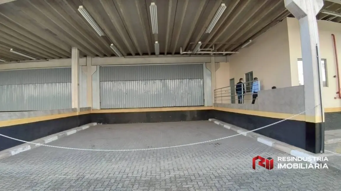 Armazém / Galpão para alugar, 1300m2 em Jardim Belval, Barueri - SP - imagem 4 Foto 4 de Armazém / Galpão para alugar, 1300m2 em Jardim Belval, Barueri - SP
