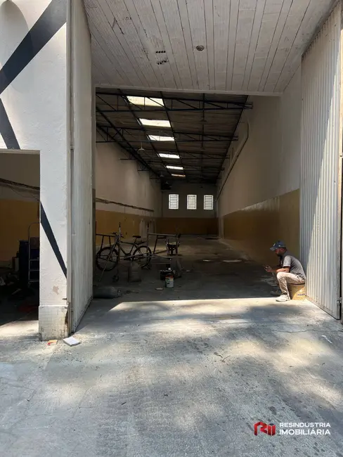 Foto 3 de Terreno / Lote à venda, 2157m2 em Vila Eunice, Jandira - SP