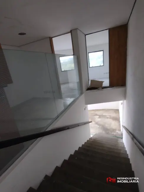 Armazém / Galpão à venda e para alugar, 3721m2 em Paraíso (Polvilho), Cajamar - SP - imagem 4 Foto 4 de Armazém / Galpão à venda e para alugar, 3721m2 em Paraíso (Polvilho), Cajamar - SP