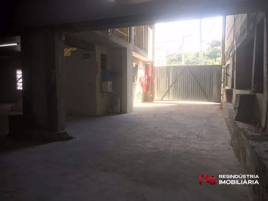 Foto 2 de Armazém / Galpão para alugar, 900m2 em Jardim Califórnia, Barueri - SP
