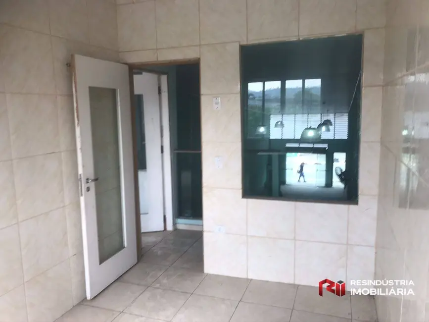 Sala Comercial para alugar, 150m2 em Jardim Represa (Fazendinha), Santana De Parnaiba - SP - imagem 3 Foto 3 de Sala Comercial para alugar, 150m2 em Jardim Represa (Fazendinha), Santana De Parnaiba - SP