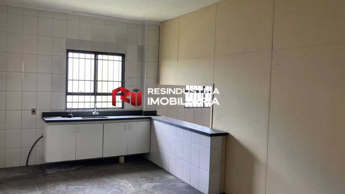 Foto 9 de Armazém / Galpão para alugar, 2300m2 em Aracariguama - SP