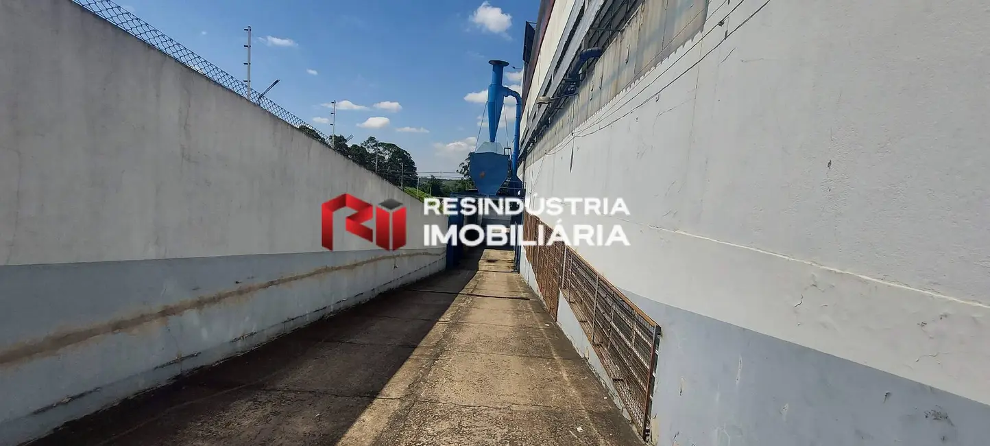 Armazém / Galpão para alugar, 2400m2 em Vila Universal, Barueri - SP - imagem 7 Foto 7 de Armazém / Galpão para alugar, 2400m2 em Vila Universal, Barueri - SP