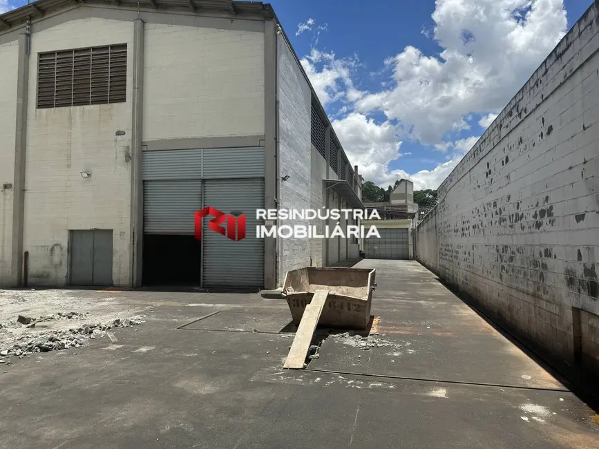 Armazém / Galpão para alugar, 2554m2 em Osasco - SP - imagem 5 Foto 5 de Armazém / Galpão para alugar, 2554m2 em Osasco - SP