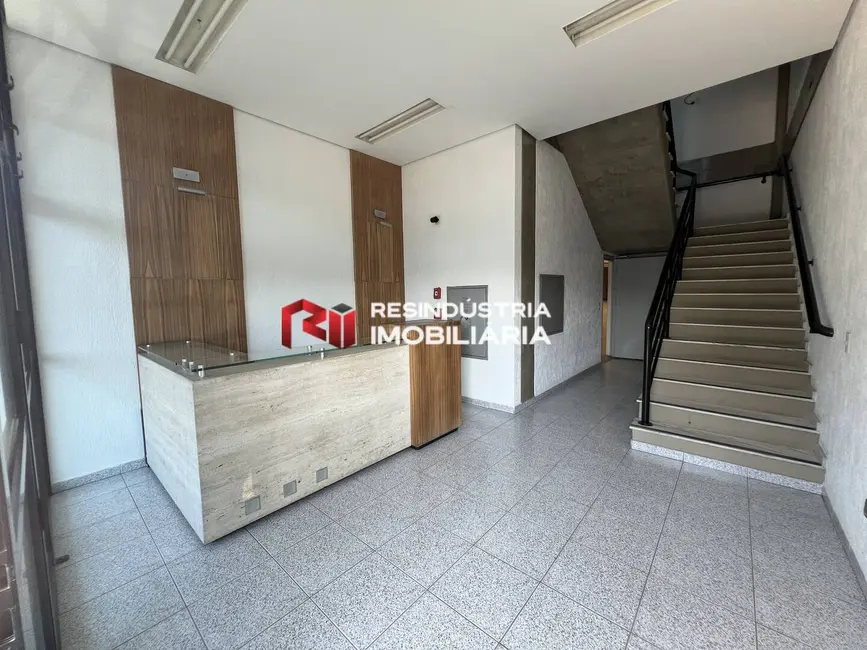 Armazém / Galpão para alugar, 1500m2 em Barueri - SP - imagem 8 Foto 8 de Armazém / Galpão para alugar, 1500m2 em Barueri - SP