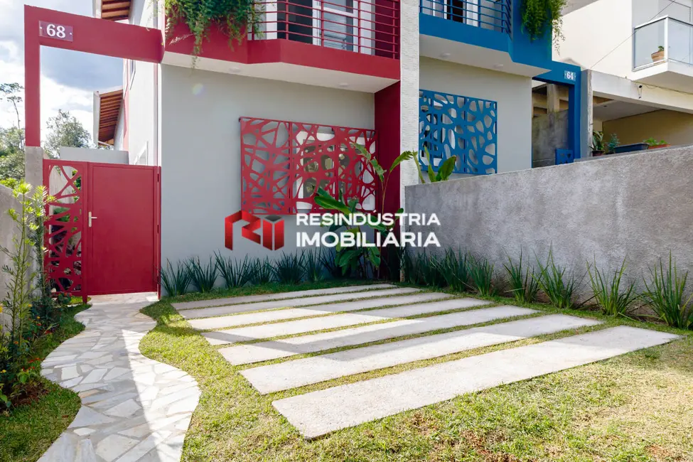 Foto 1 de Sobrado com 3 quartos à venda, 136m2 em Sítio Boa Vista, Cotia - SP