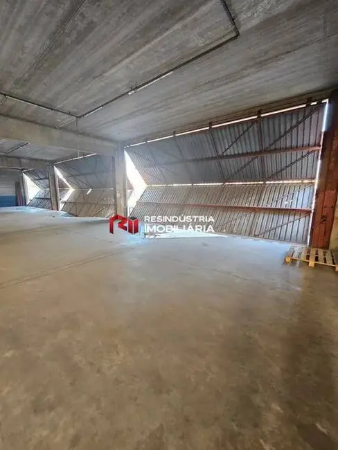 Armazém / Galpão para alugar, 4200m2 em Remédios, Osasco - SP - imagem 7 Foto 7 de Armazém / Galpão para alugar, 4200m2 em Remédios, Osasco - SP