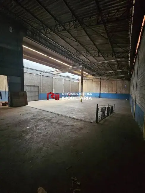 Armazém / Galpão para alugar, 4200m2 em Remédios, Osasco - SP - imagem 9 Foto 9 de Armazém / Galpão para alugar, 4200m2 em Remédios, Osasco - SP
