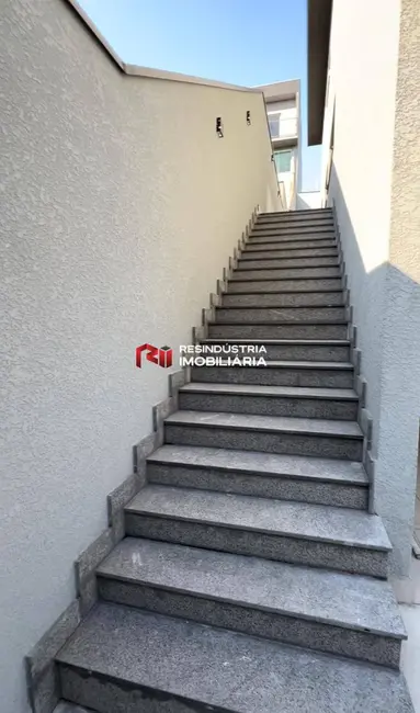 Foto 9 de Sobrado com 3 quartos à venda, 143m2 em Santana De Parnaiba - SP