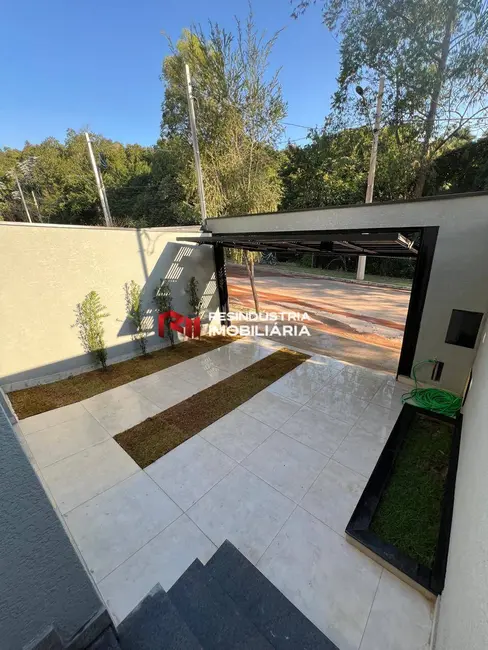 Foto 2 de Sobrado com 3 quartos à venda, 143m2 em Santana De Parnaiba - SP