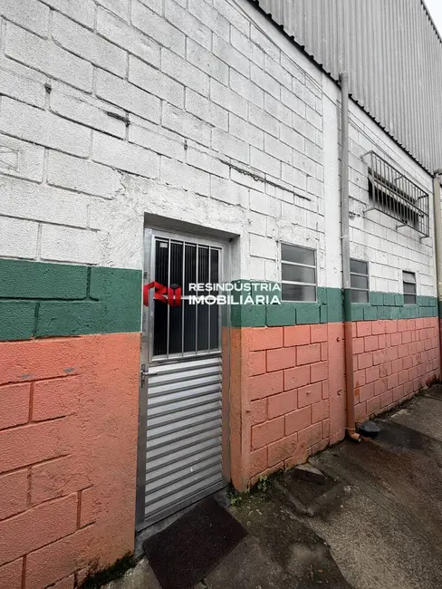 Foto 6 de Armazém / Galpão para alugar, 300m2 em Jardim São Luiz, Jandira - SP