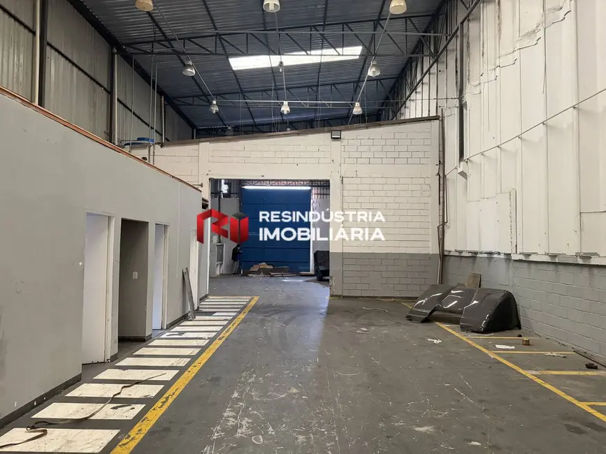Foto 8 de Armazém / Galpão para alugar, 300m2 em Jardim São Luiz, Jandira - SP