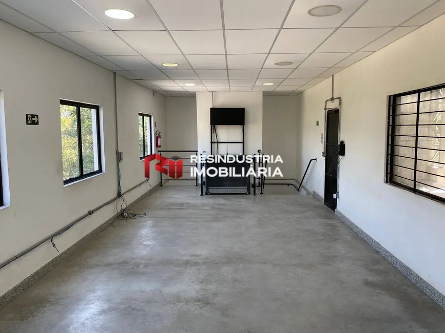 Foto 9 de Armazém / Galpão para alugar, 750m2 em Recanto Sombra do Ipê, Santana De Parnaiba - SP