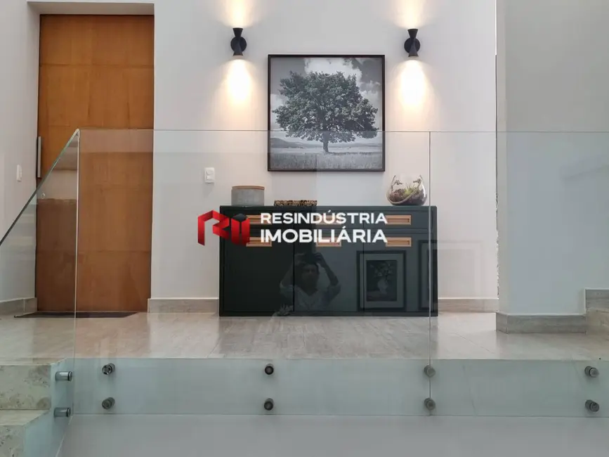 Casa com 4 quartos à venda, 454m2 em Chácara Moinho Velho, Carapicuiba - SP - imagem 6 Foto 6 de Casa com 4 quartos à venda, 454m2 em Chácara Moinho Velho, Carapicuiba - SP
