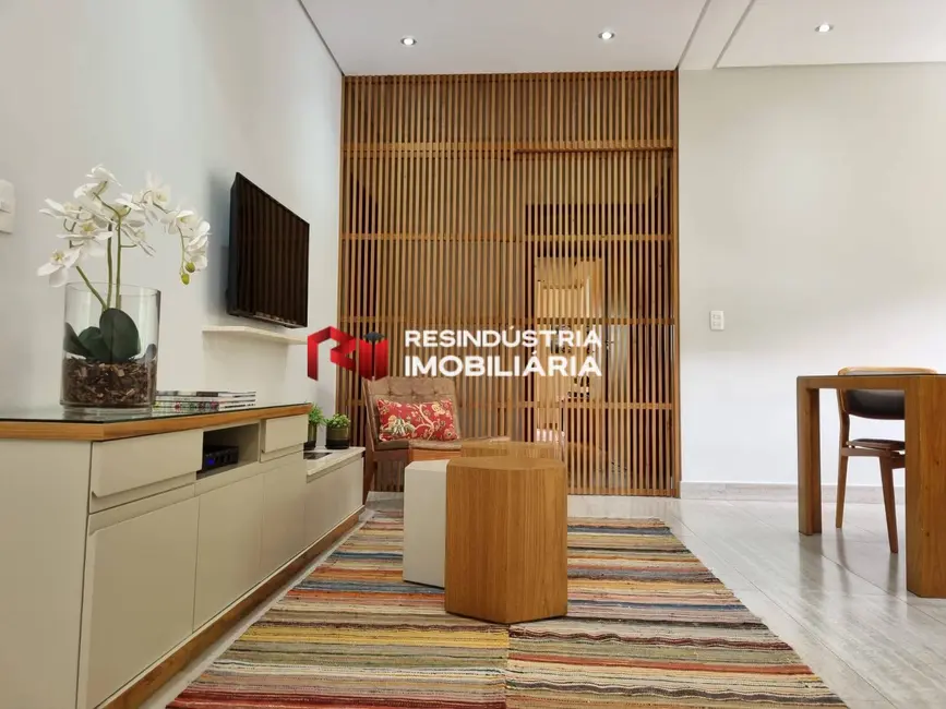 Casa com 4 quartos à venda, 454m2 em Chácara Moinho Velho, Carapicuiba - SP - imagem 7 Foto 7 de Casa com 4 quartos à venda, 454m2 em Chácara Moinho Velho, Carapicuiba - SP